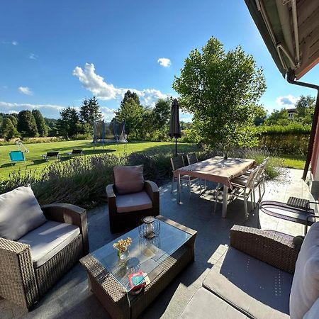 Linden Garden Apartment Постойна Экстерьер фото